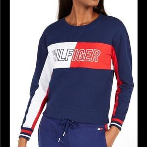 NWOT Tommy Hilfiger Crewneck pullover top